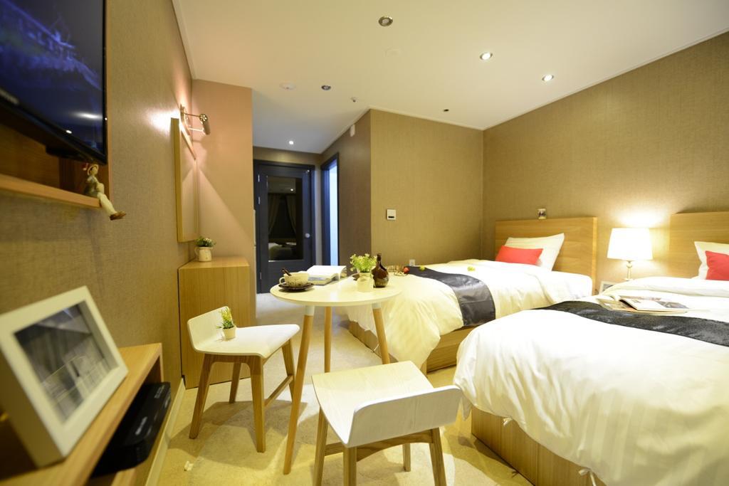 Dunsan Graytone Hotel Daejeon Cameră foto