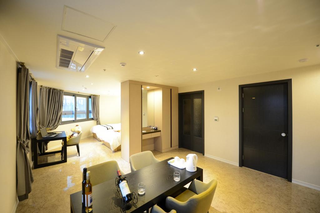 Dunsan Graytone Hotel Daejeon Cameră foto